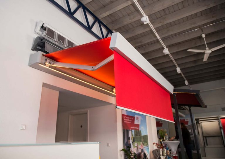 Rollladen, Jalousien, Markisen, Segel, Lamellendach und weitere