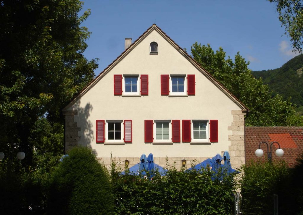 Klappladen und Fensterladen Schiebeladen in Reutlingen Tübingen Metzingen